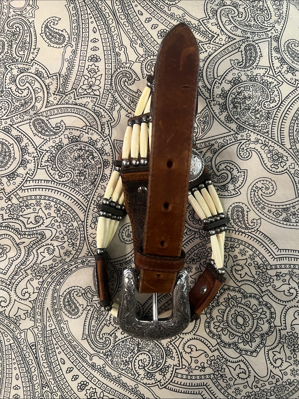Vintage 90's Tony Lama Belt Western Concho Beaded Leather 7159L Size 34
